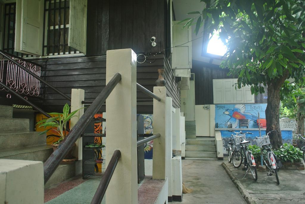 Chok Dee Guesthouse เชียงใหม่ ภายนอก รูปภาพ